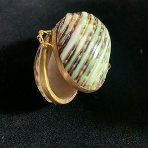 Vintage handmade authentic shell keepsake box